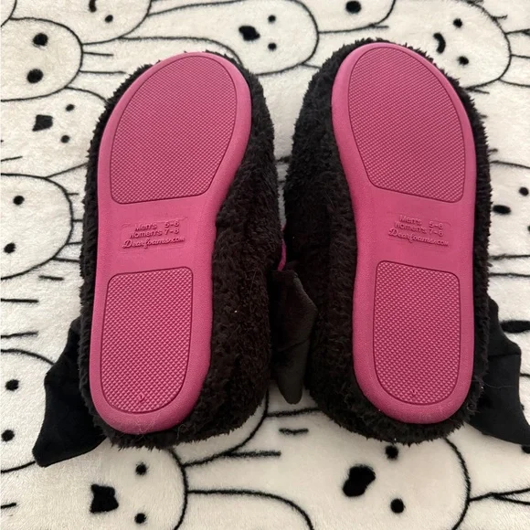 2 Pairs of Dearfoams Halloween Bat and Pumpkin Slippers W 7-8 M 5-6 - Picture 4 of 7